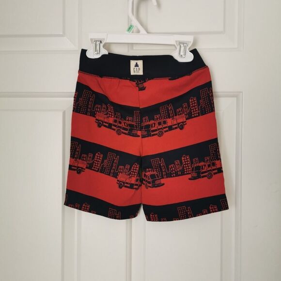 2/$25 BNWT Gap firefighter shorts size 18-24 m - Picture 4 of 4